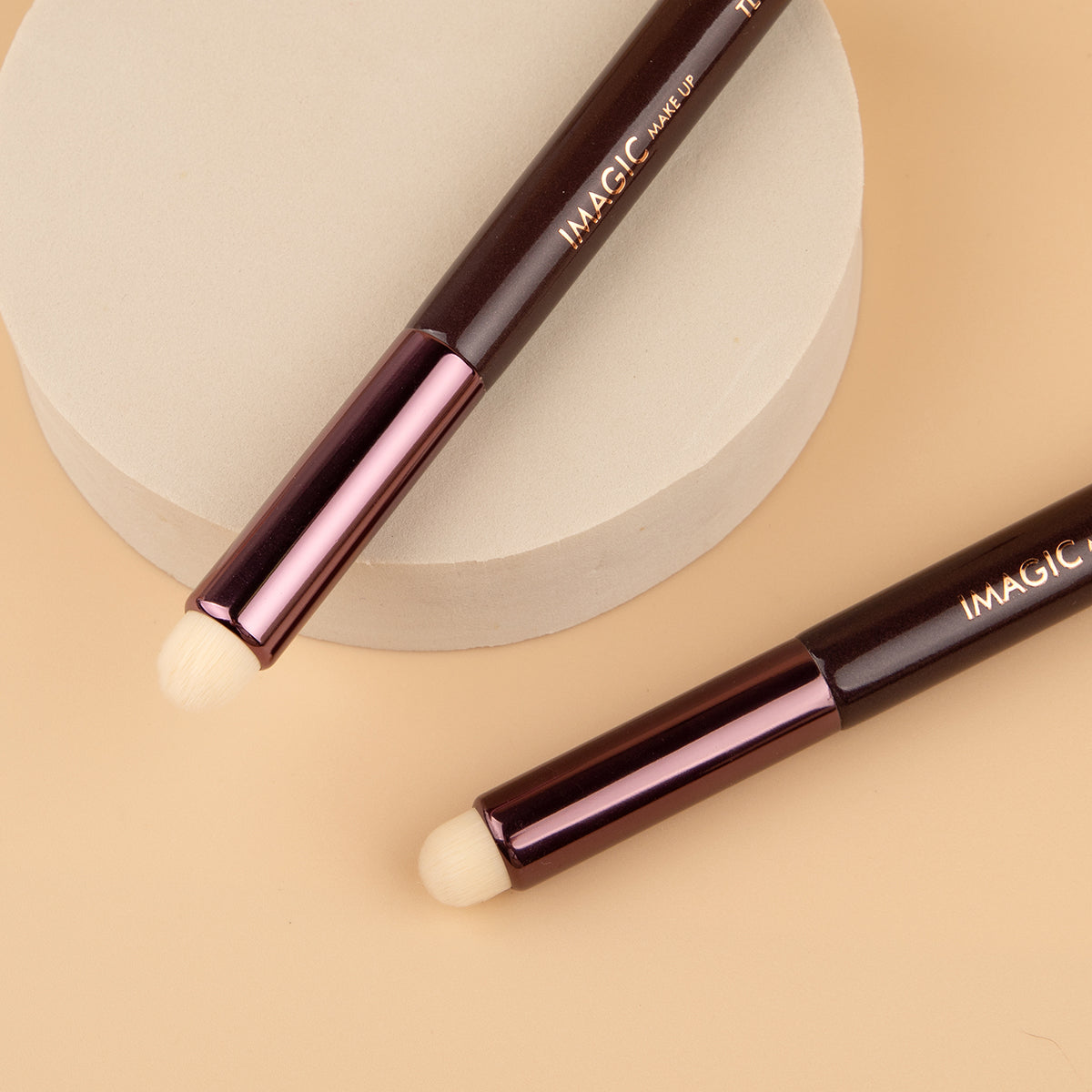 IMAGIC LIP BRUSH (448-2)